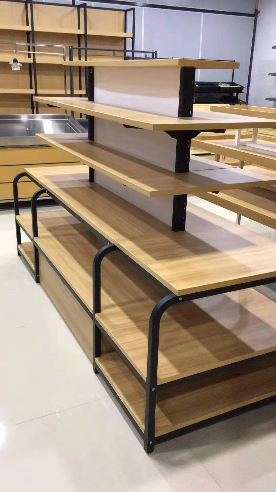 钢材货架图片_钢材专用货架图片_工厂用大型钢材货架