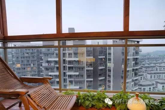 封阳台塑钢材料及价格_迈腾底盘封塑价格_成都封阳台价格