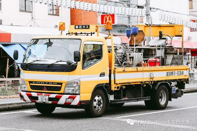 汽车 钢材_钢材汽车前防撞梁缺点有哪些呢_钢材汽车运输费多少钱一吨啊