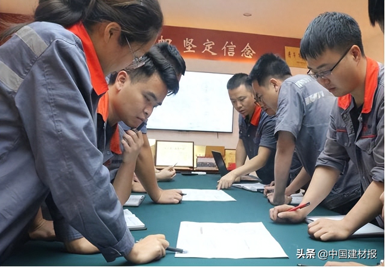 成都量力钢材城_成都钢材_钢材成都价格