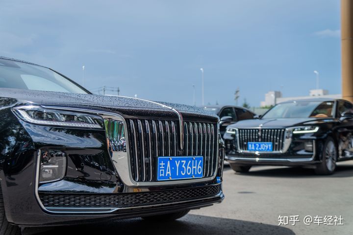 搞笑卖东西的图片_搞笑卖家电图片大全_卖钢材搞笑图片