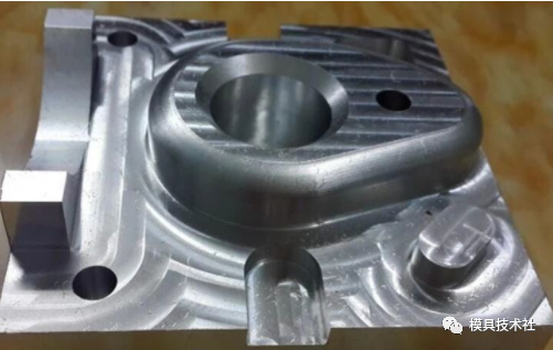 常用的塑胶模具钢材_塑胶模具常用的钢材_钢材模具塑胶常用型号