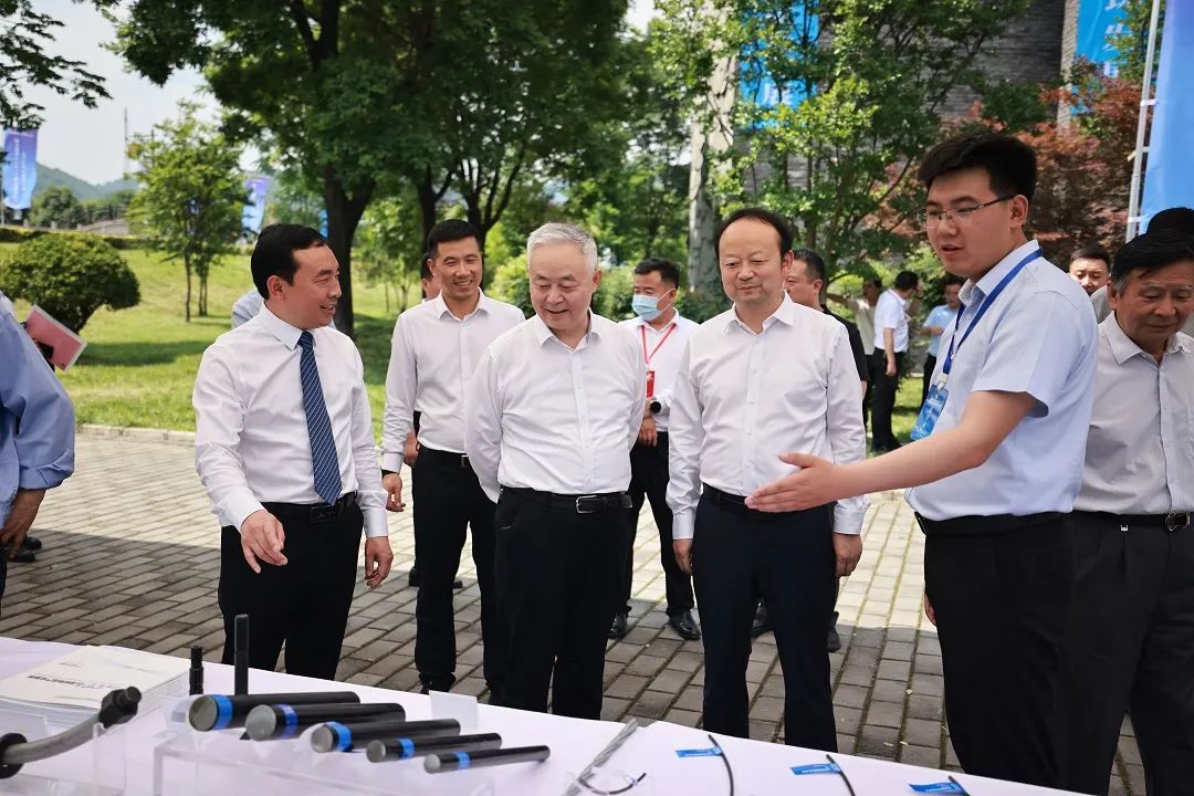 天津华冶钢材加工_天津钢板加工厂_天津钢材加工厂