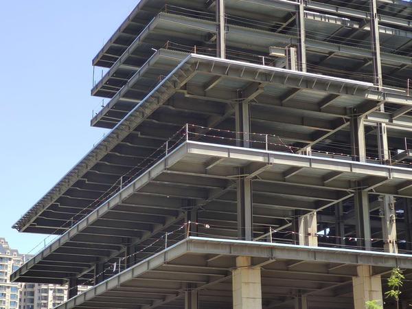 常用建筑钢材分几类_建筑用钢材分类_钢材分类建筑用什么材料