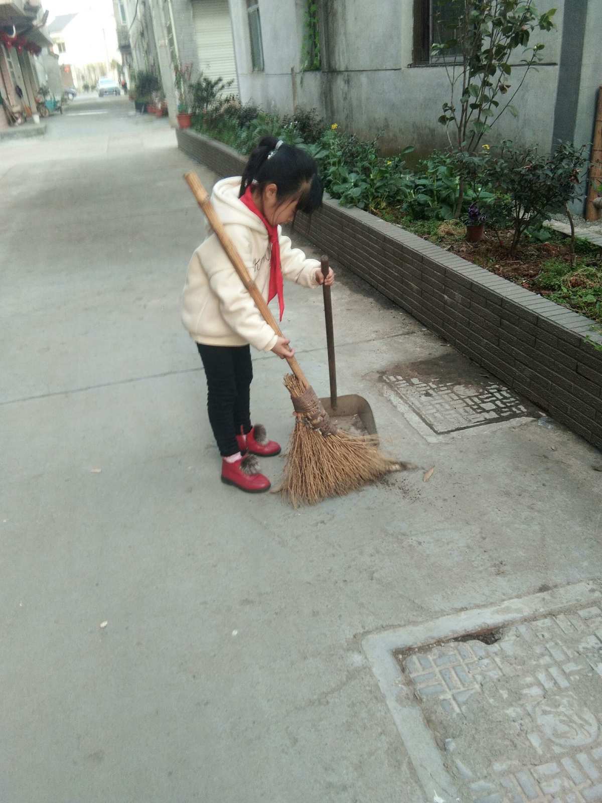 废铁粉碎机怎样粉碎废铁_废铁多少钱一斤_废铁价挌废铁价格