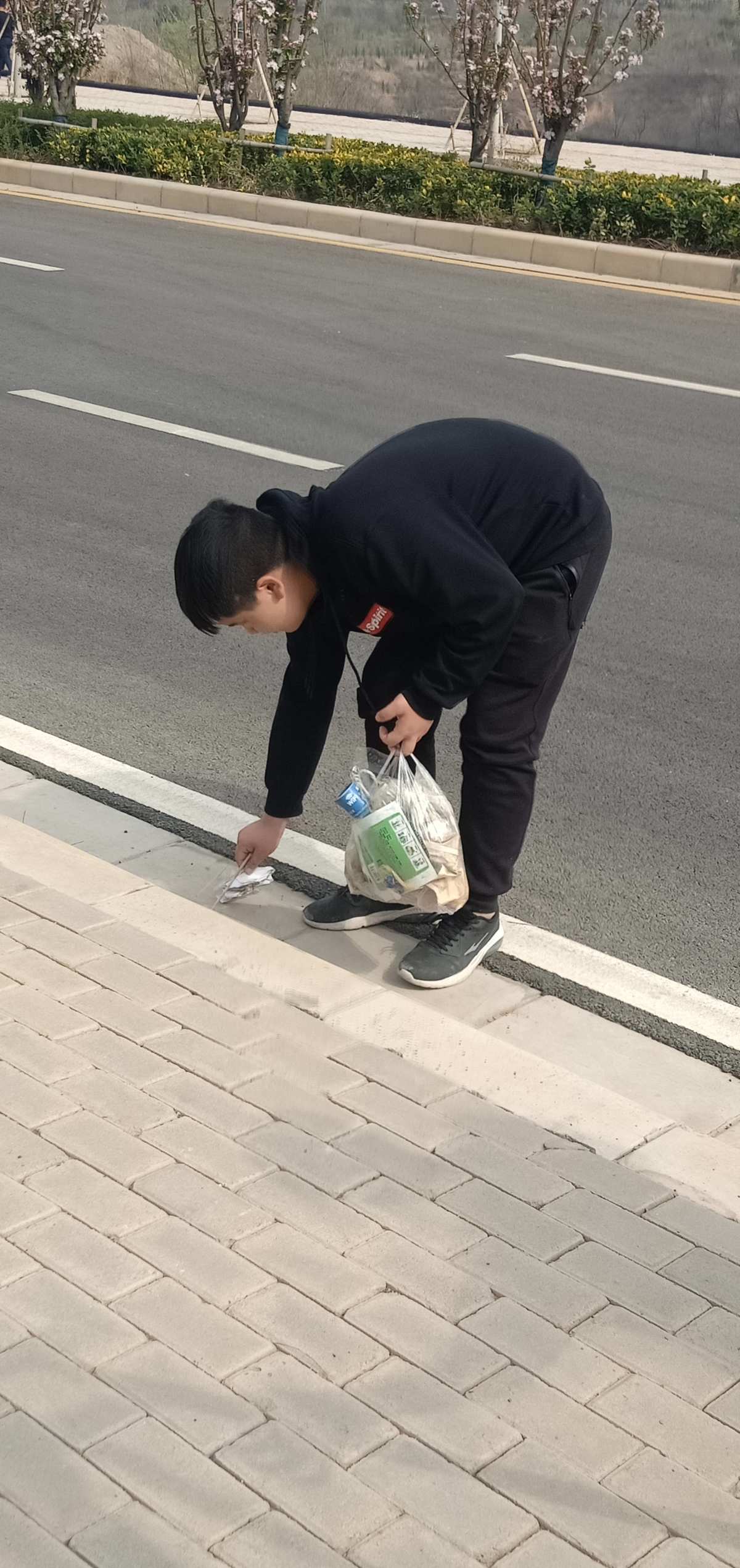 保险柜能卖多少钱废铁_废铁价挌废铁价格_废铁多少钱一斤