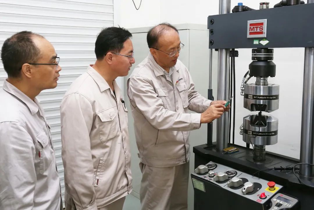 汽车钢材多少_钢材汽车运输资料包括哪些_钢材汽车运输费多少钱一吨啊