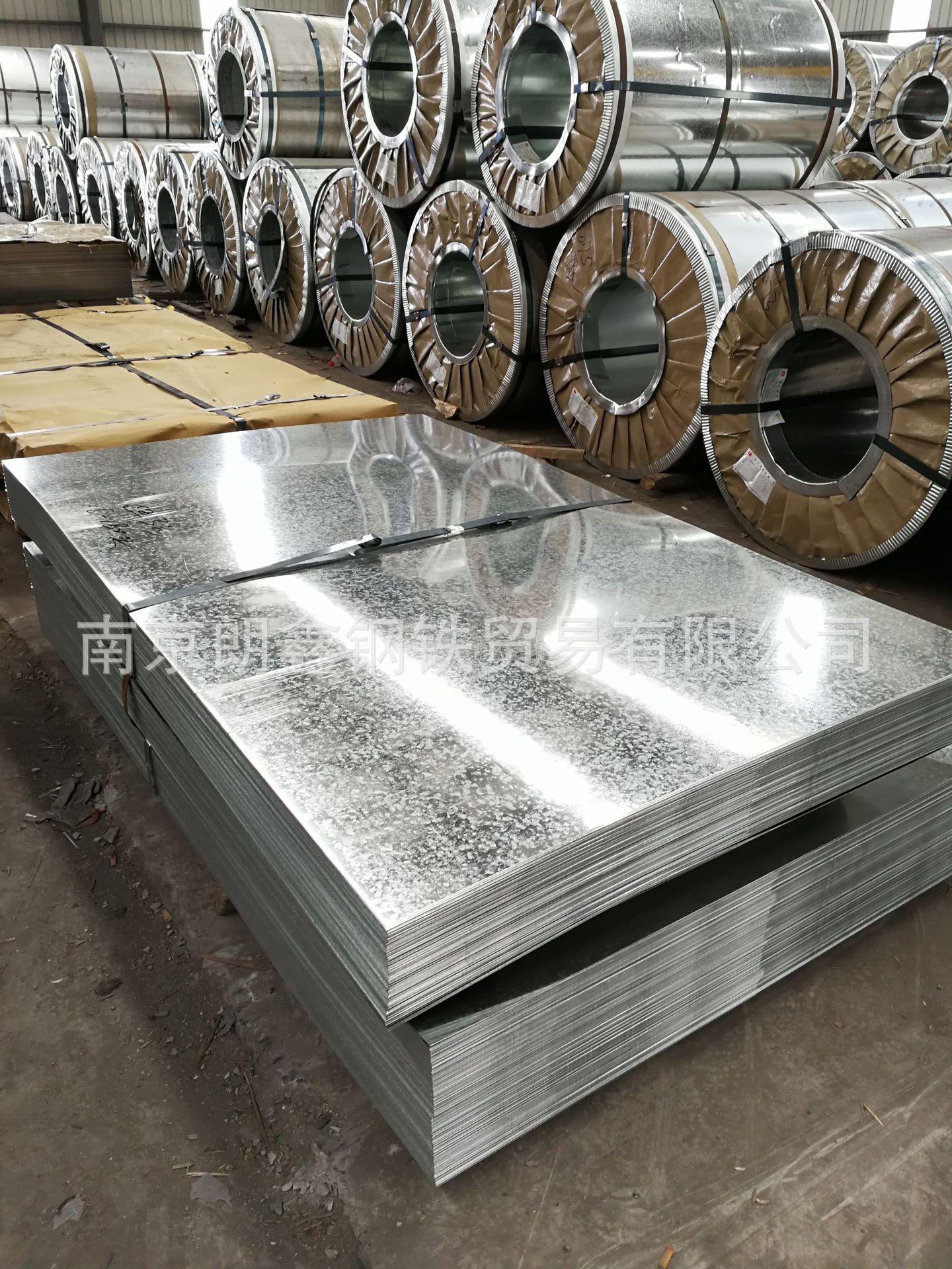 镀锌管 钢材金属材料_镀锌钢管的材料_钢材镀锌金属管材料标准