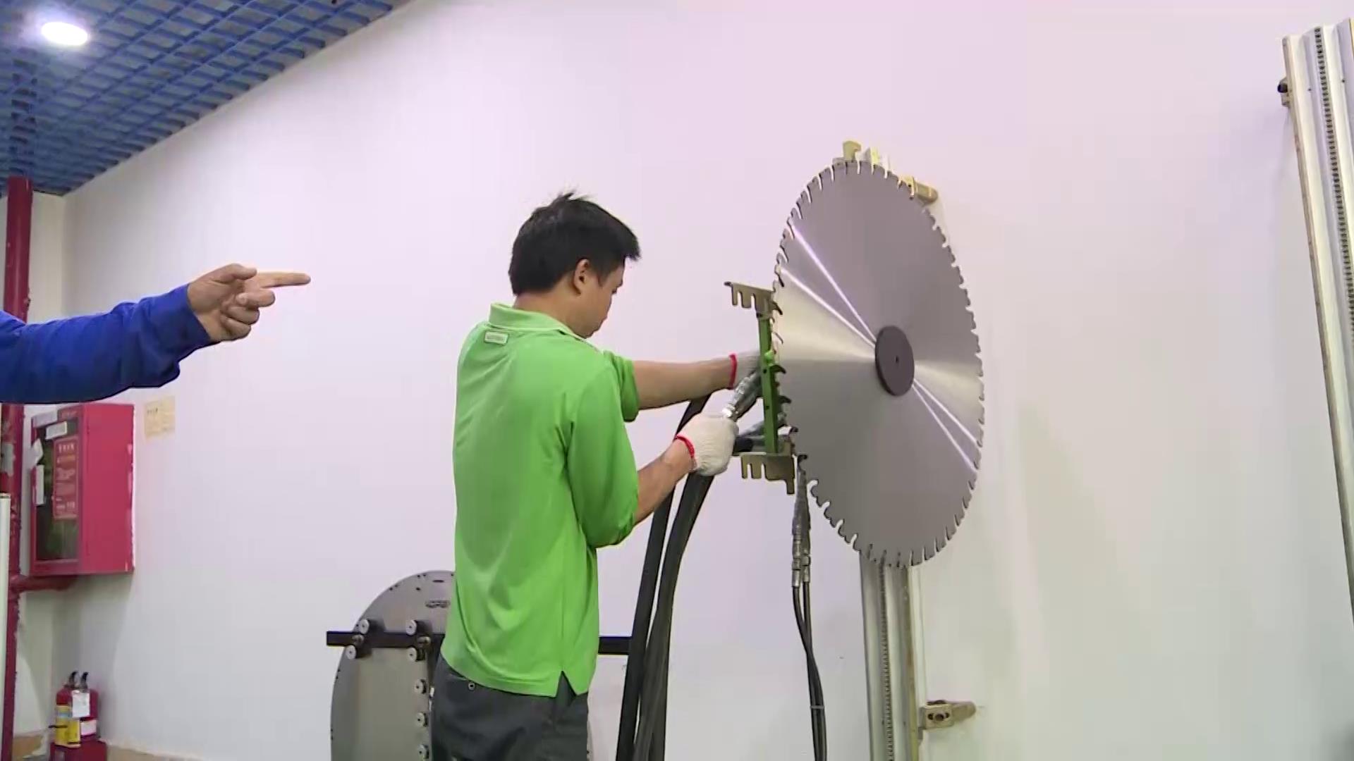 切割钢材机价格多少_钢材切割机价格_钢材切割机使用方法