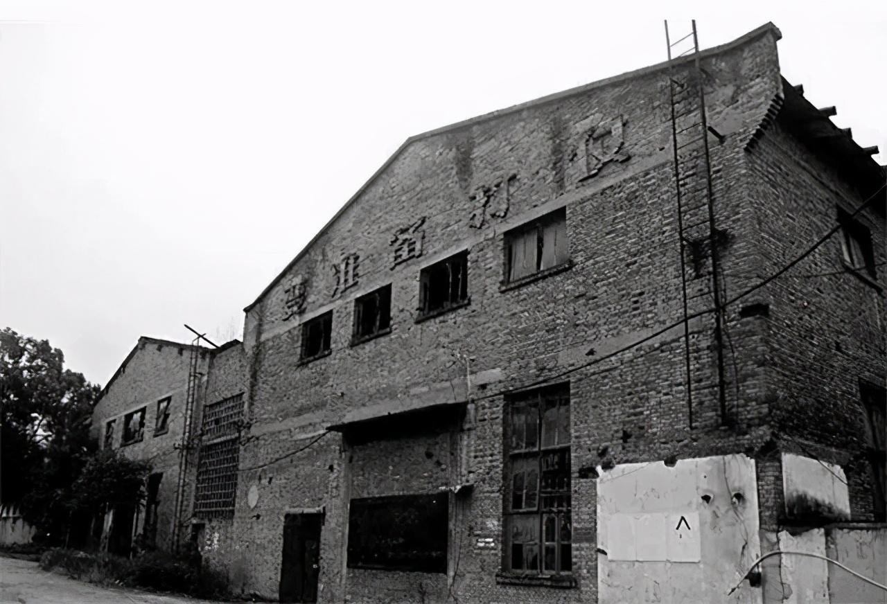 成都钢材市场地址_成都钢材批发电话号码_成都钢材批发市场联系电话