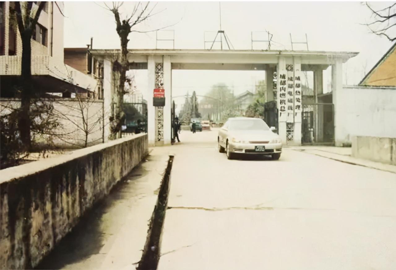 成都钢材批发电话号码_成都钢材批发市场联系电话_成都钢材市场地址