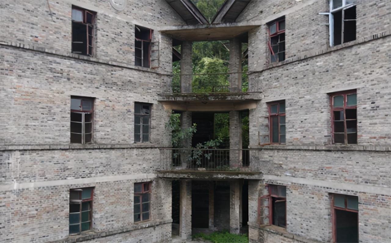 成都钢材批发市场联系电话_成都钢材市场地址_成都钢材批发电话号码