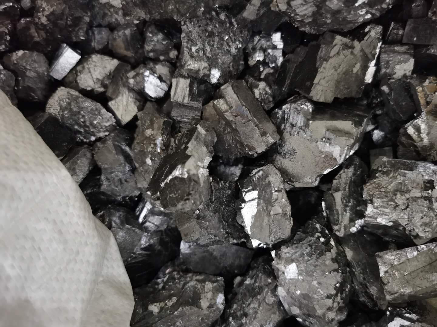 钢材废旧回收荆门电话_荆门回收废旧钢材_湖北废钢回收公司